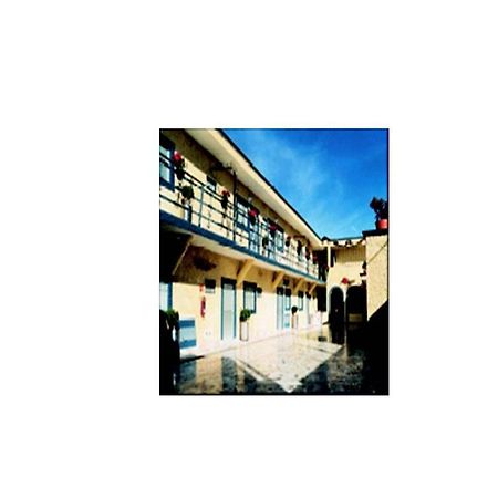 Hotel Sta Lucia Celaya  Ngoại thất bức ảnh