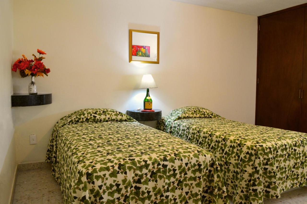 Hotel Sta Lucia Celaya  Ngoại thất bức ảnh